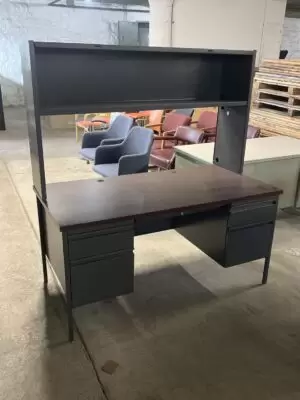 Desk w/ Hutch