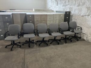 Task Chairs w/ Armrests (Bulk Deal Available)