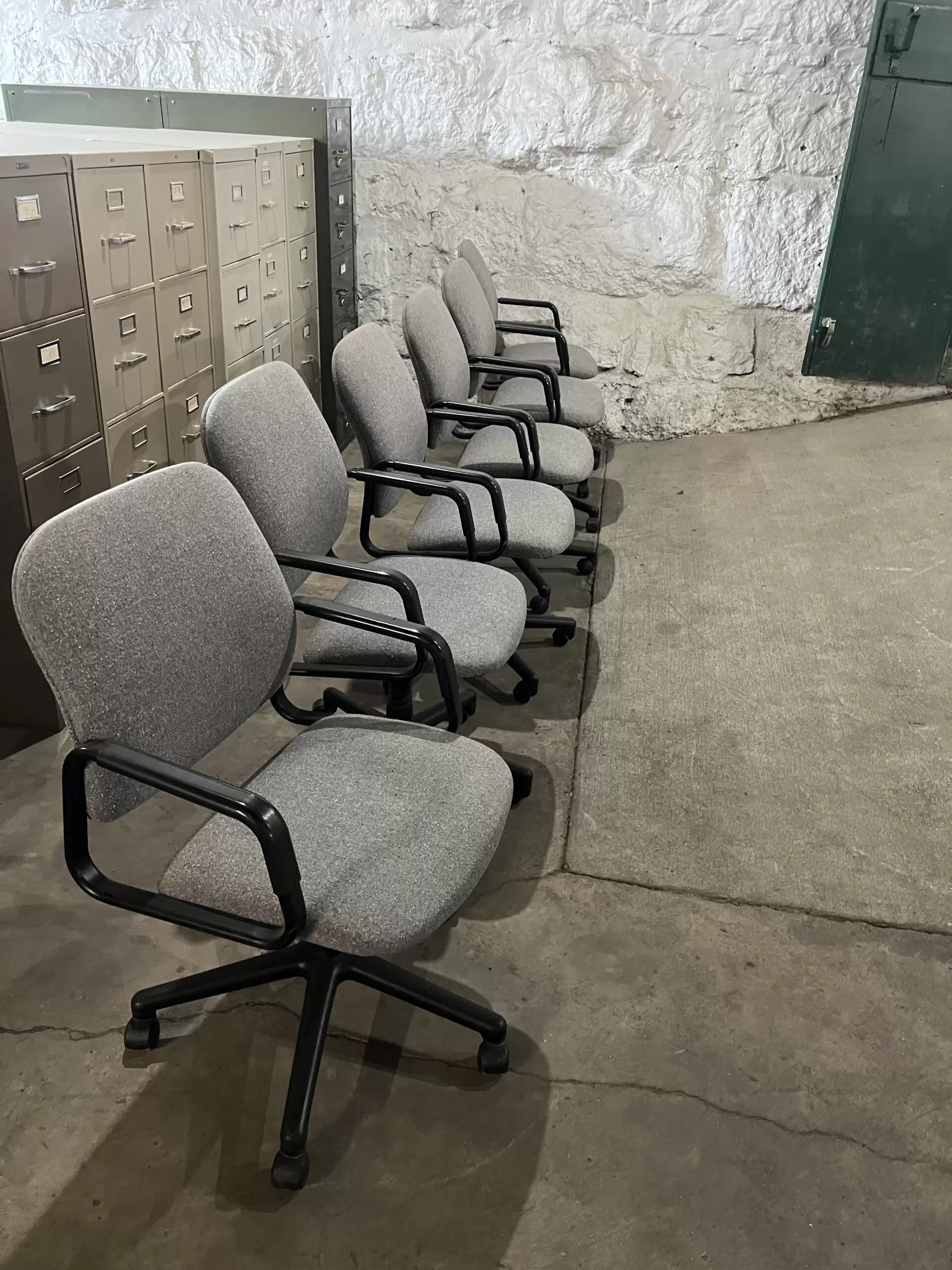 Task Chairs w/ Armrests (Bulk Deal Available) - Image 2